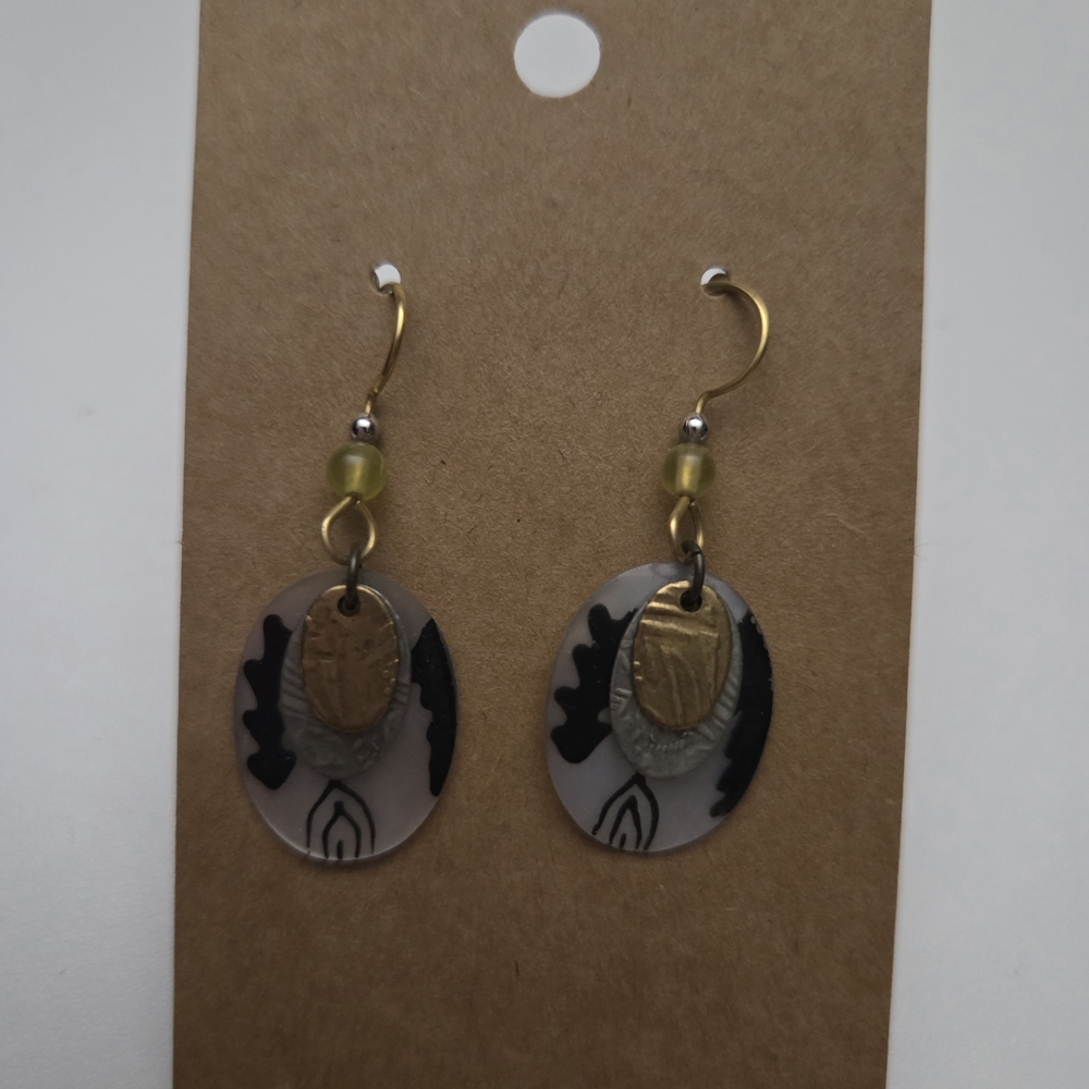 New! Elegant Gold and Silver Dangle Earrings